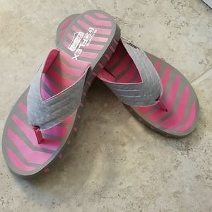 👣SKECHERS GO FLEX Vitality Flip Flops